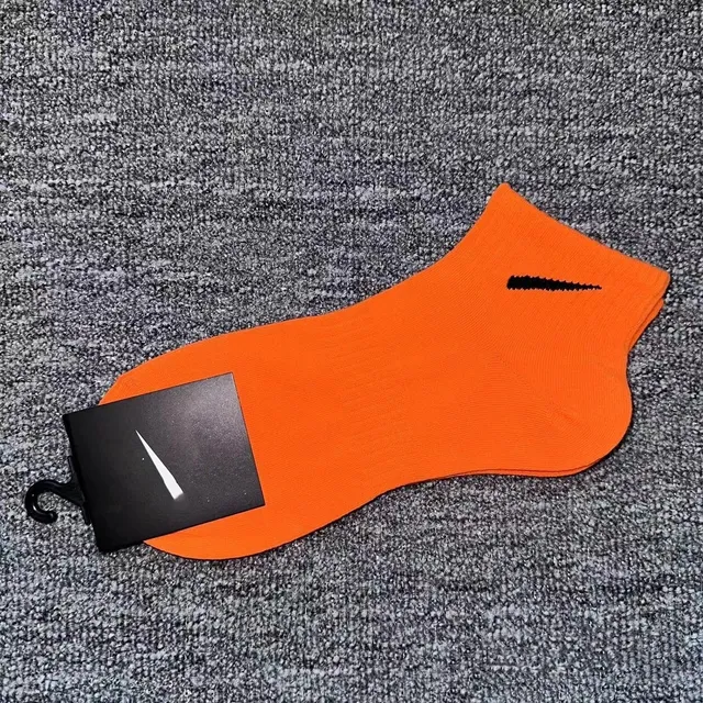 Nike Socks Swoosh Logo
