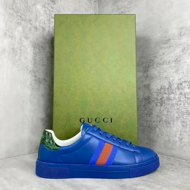 Gucci Ace Sneaker Web Stripe