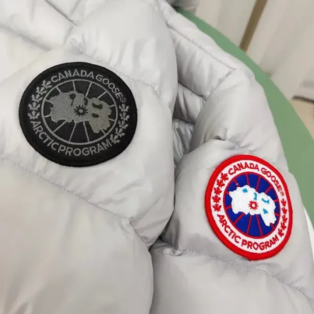C鹅白色黑标+红标