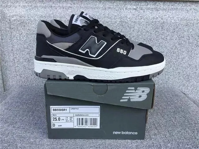 New Balance 550 Black Grey