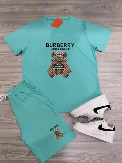 Burberry T-Shirt and Shorts Set Giant Bear Logo