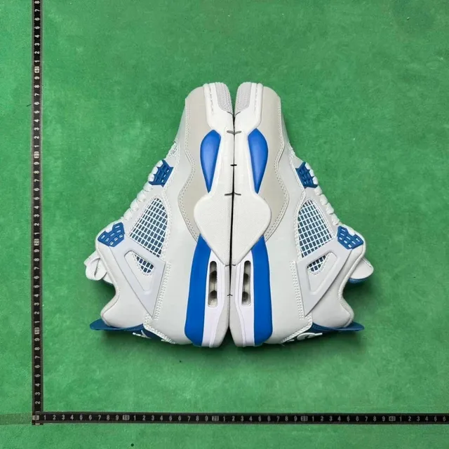 Air Jordan 4 Military Blue