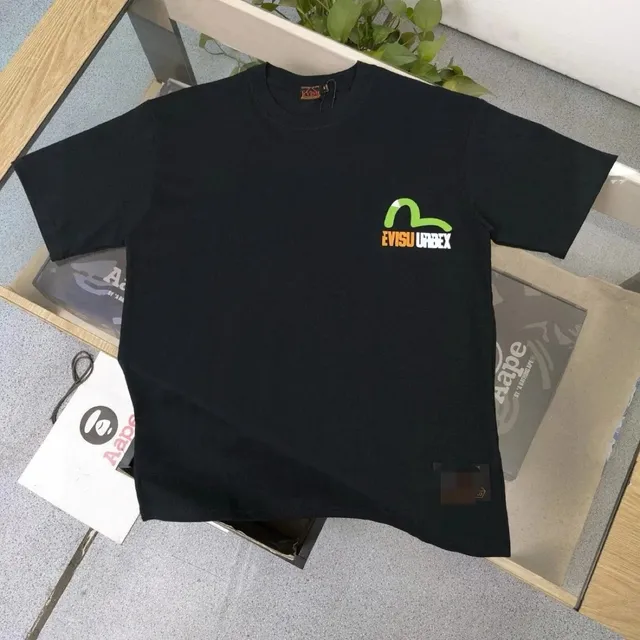Graphic Tee Evisu Urbex Logo