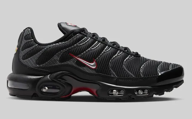 Nike Air Max Plus Black Red