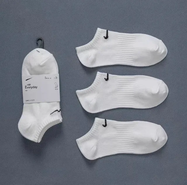 小潮六服装商行