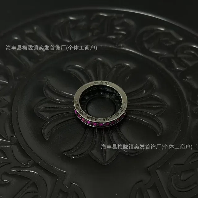 黑金镶钻戒指(粉钻)