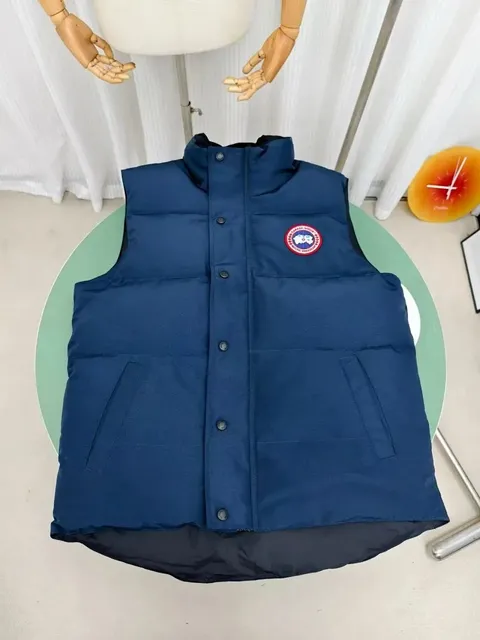 Canada Goose Puffer Vest Classic Fit
