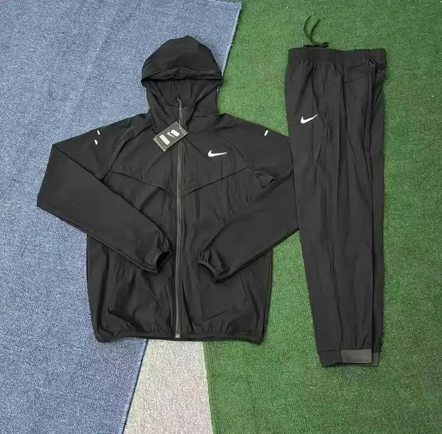 Nike Windrunner Jacket and Joggers Set Black