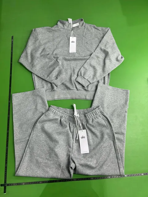 Alo Yoga Quarter-Zip Top and Joggers Set Heather Grey