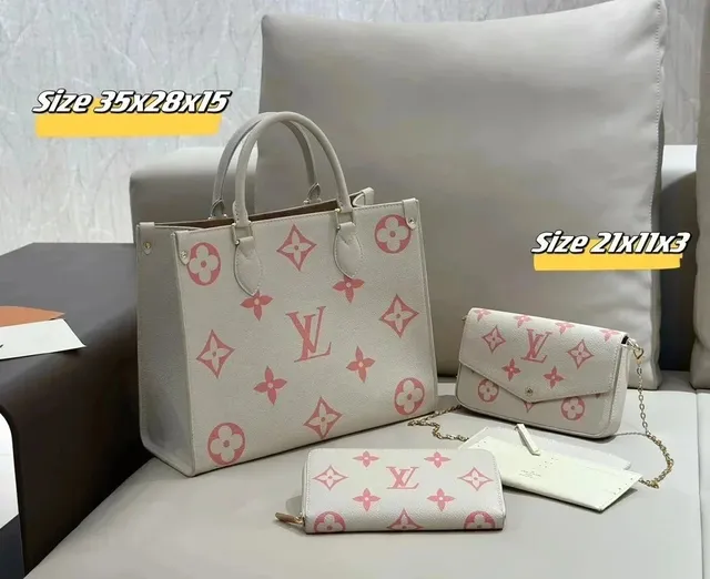 Louis Vuitton Neverfull Monogram Rose