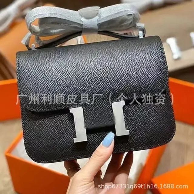 黑色银扣