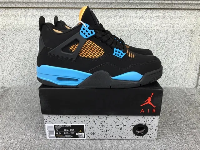 Air Jordan 4 Retro Thunder
