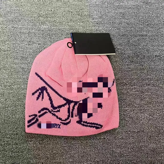Corteiz Beanie Pixel Art Graphic