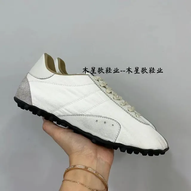Low-Top Trainer Canvas and Suede