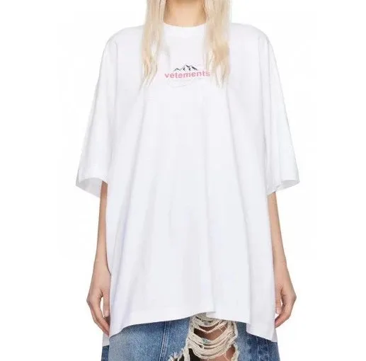 Vetements Oversized T-Shirt Mountain Logo