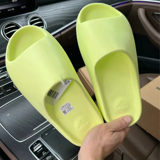 荧光绿