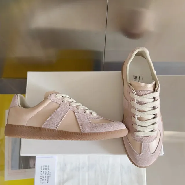 Maison Margiela Tabi Sneaker Pastel Pink Beige