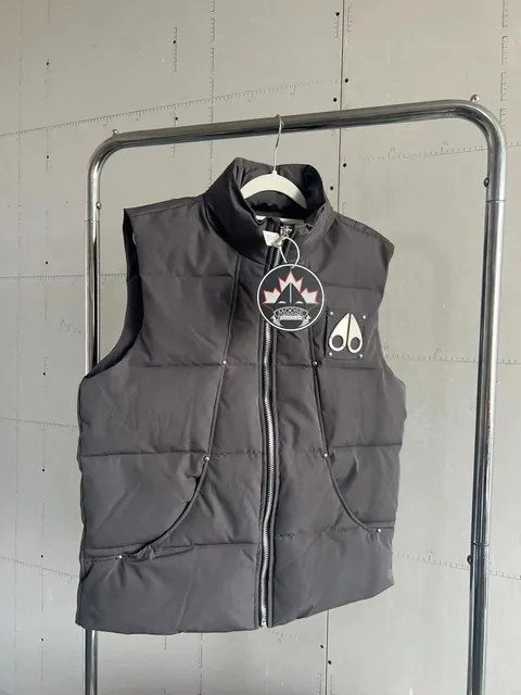 Moose Knuckles Puffer Vest Classic Quilted