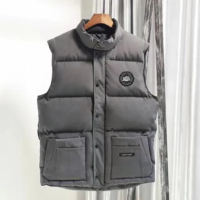 Canada Goose Puffer Vest Classic Logo Patch