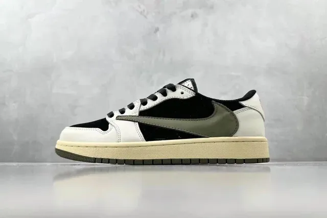Travis Scott × Nike Air Jordan 1 Low Cactus Jack