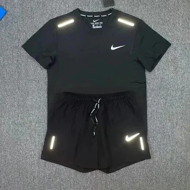 Nike Tee Reflective Running Set