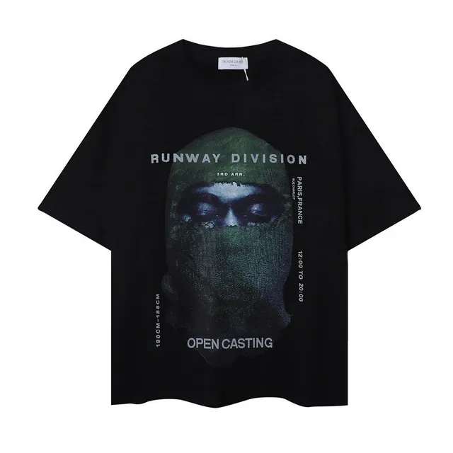 Graphic Tee Open Casting Print
