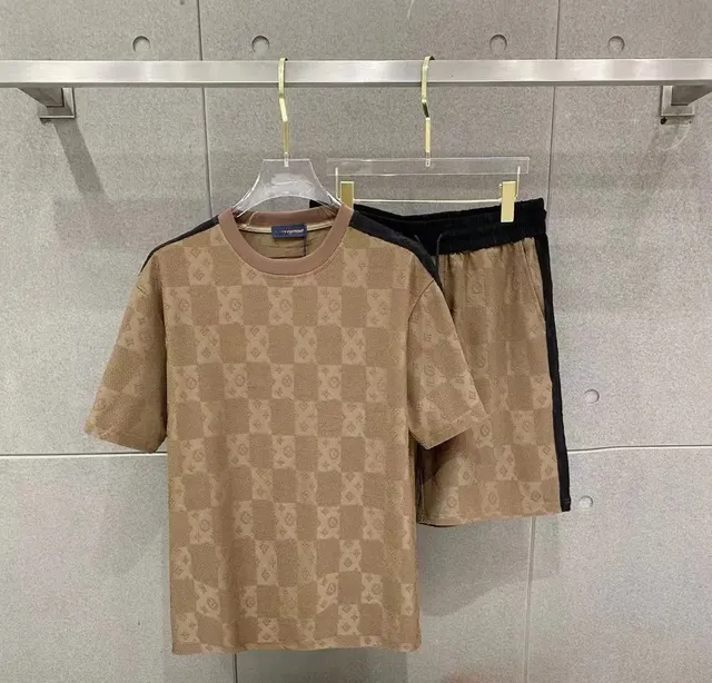 Louis Vuitton Checkered Knit Set Monogram Canvas Pattern