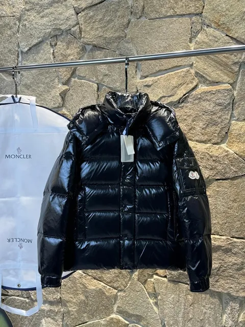 Moncler Down Jacket Glossy Quilted
