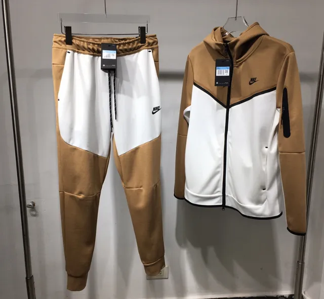 Nike Tech Fleece Set Colorblocked