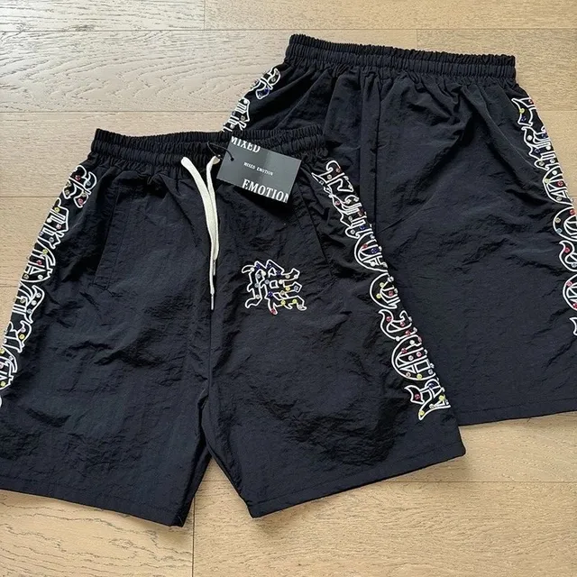 Mixed Emotion Emotion Shorts Embroidered Logo