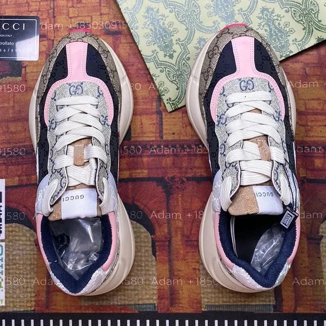 Gucci GG Trainer GG Supreme Canvas