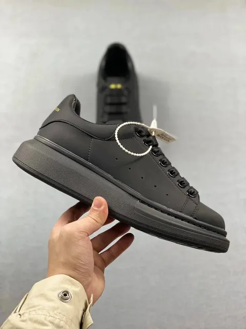 Alexander McQueen Oversized Sneaker Triple Black