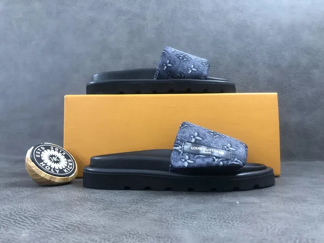 BLACK PILLOW-1