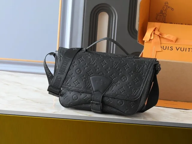 Louis Vuitton On The Go