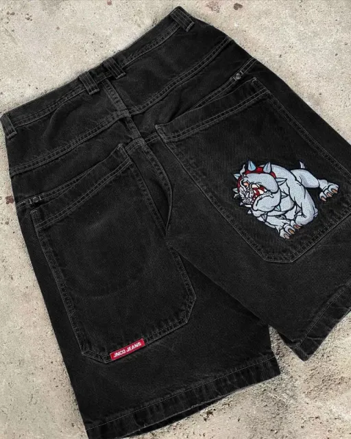 D13 black