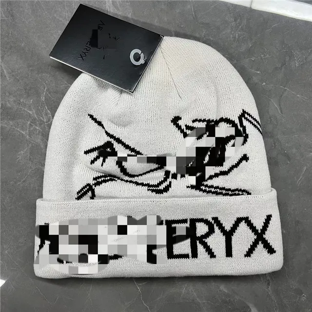 Beanie Arc'teryx Logo