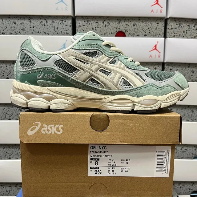 1203A383-302