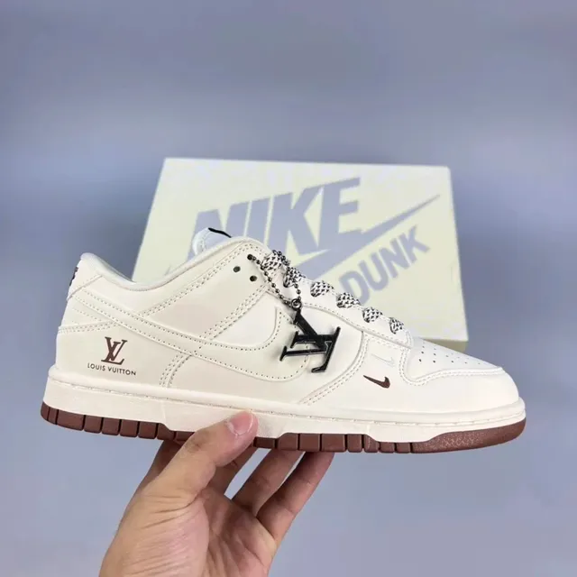 Nike × Louis Vuitton Dunk Low