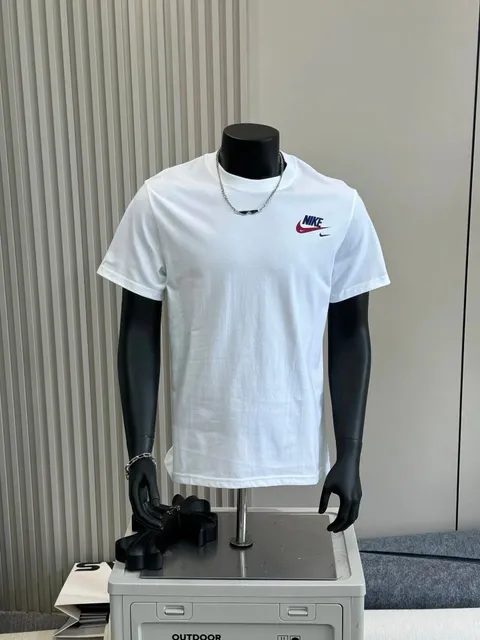 Nike T-Shirt