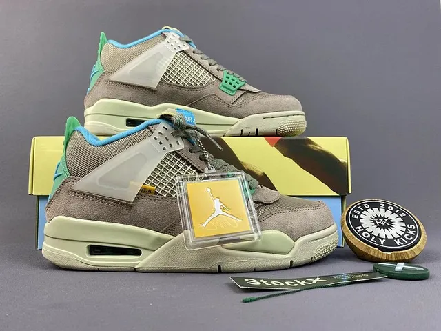 Air Jordan 4 Retro Craft
