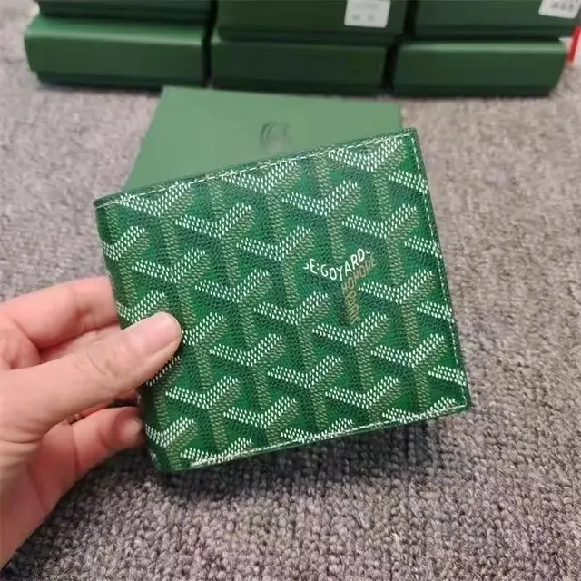 绿色