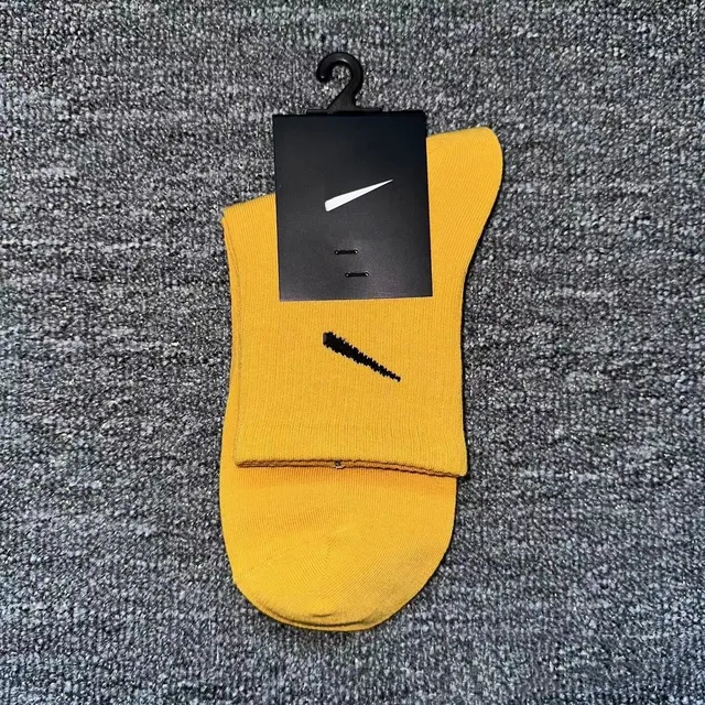 Nike Socks Swoosh Logo