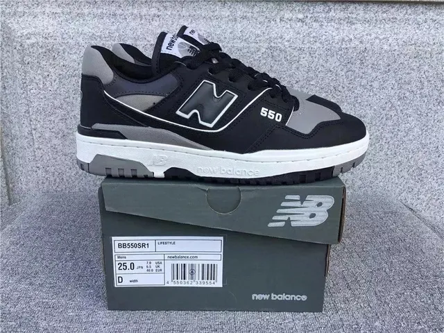 黑鞋灰标