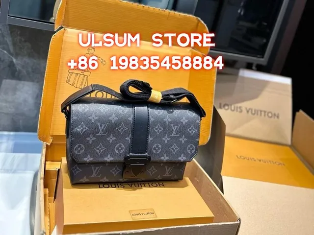 Louis Vuitton LV Messenger Bag Monogram Eclipse