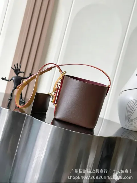 Louis Vuitton On The Go Bucket Two-Tone Leather