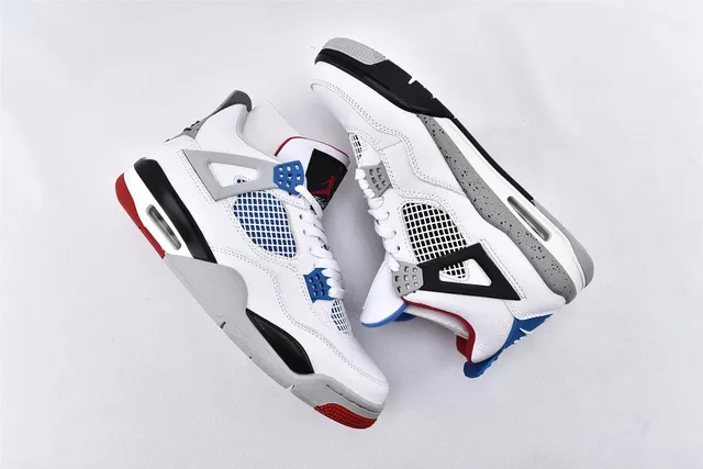 Air Jordan 4 Military Blue