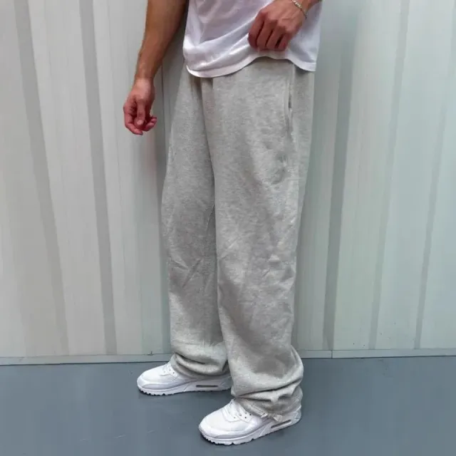 Q3w light gray-light version