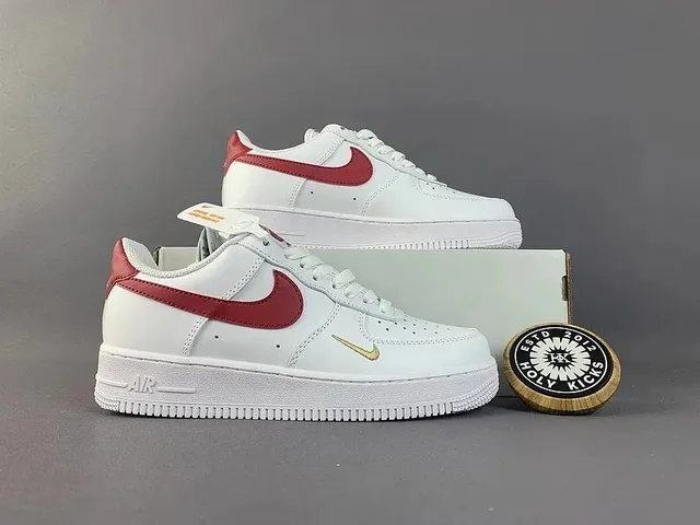 Nike Air Force 1 Low White Red Gold