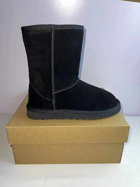 UGG Classic Short Solid Black