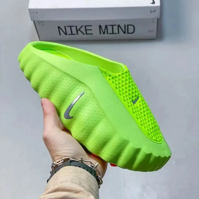 Nike Mind Neon Green